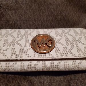 Michael Kors wallet